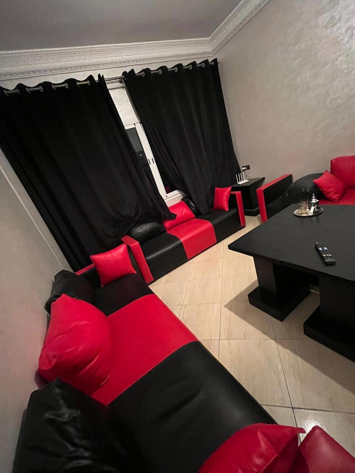 Apartment A Bord De La *